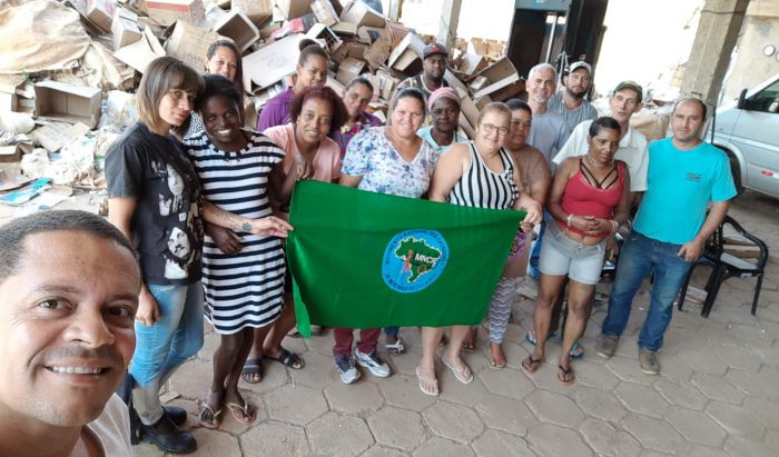 Cooperativa Aguapé assina convênio para melhorias da entidade em Manhumirim - Portal Caparaó