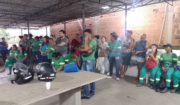 Portal Caparaó - Assembleia dos servidores e sindicato avança e define greve no SAMAL