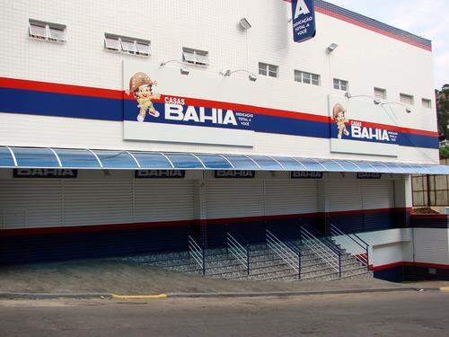 Proprietária das Casas Bahia pode fechar até 100 lojas e demitir 6 mil funcionários