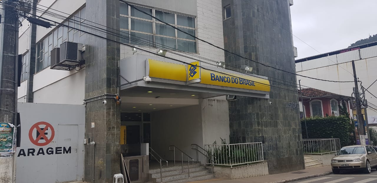 Portal Caparaó - Ladrão é preso dentro da agência do Banco do Brasil