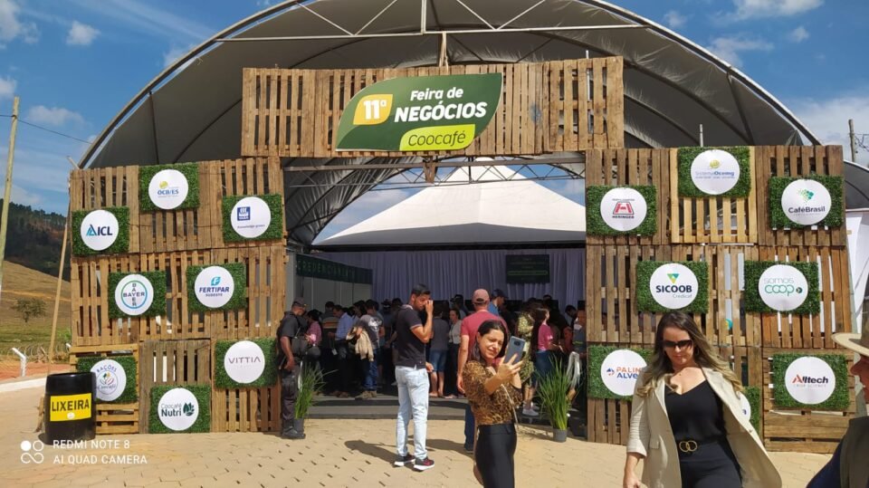 Feira de Negócios Coocafé está no segundo dia