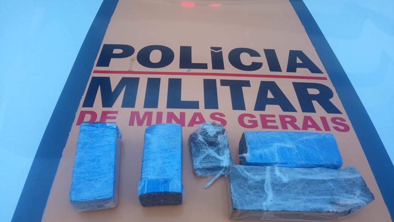 PM Rodoviária prende foragido da justiça com drogas e em veículo roubado na Ponte da Aldeia