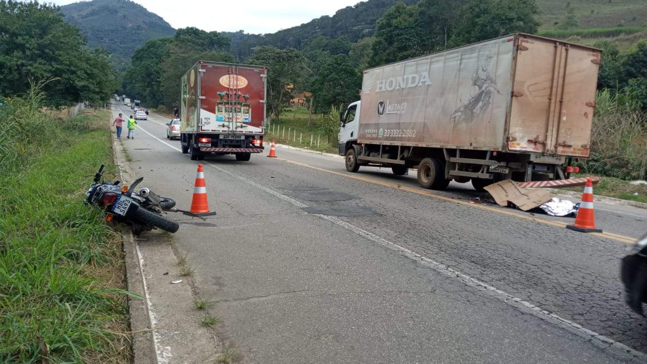 Pastor morre em acidente com moto na BR-262, entre Manhuaçu e Realeza