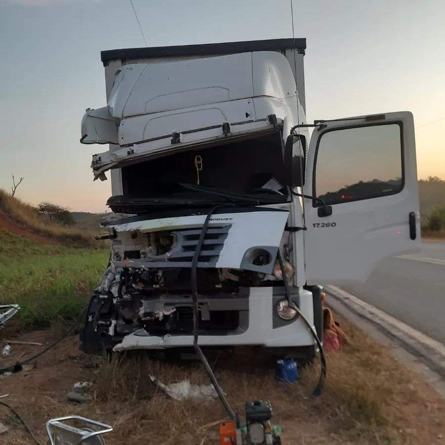 Homem morre em acidente próximo a Ponte Nova