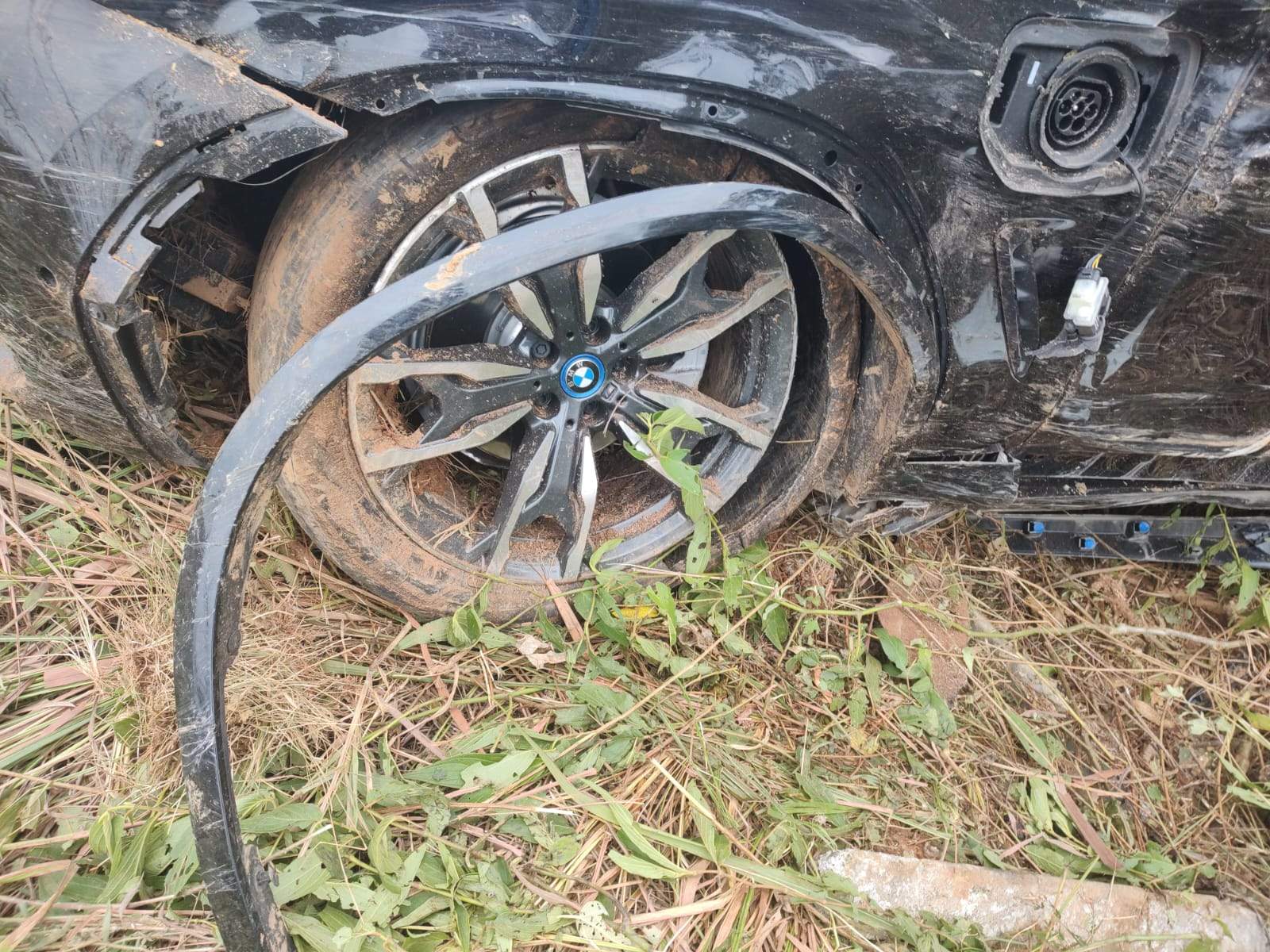 Portal Caparaó - Empresária de Manhuaçu sofre acidente na MG-111