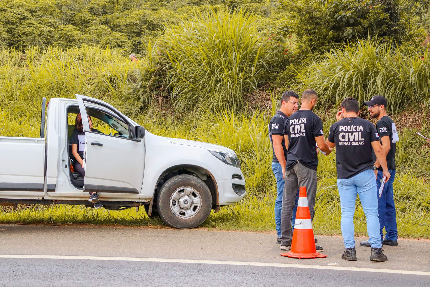 Polícia Civil investiga morte de mulher na BR-116, na zona rural de Manhuaçu