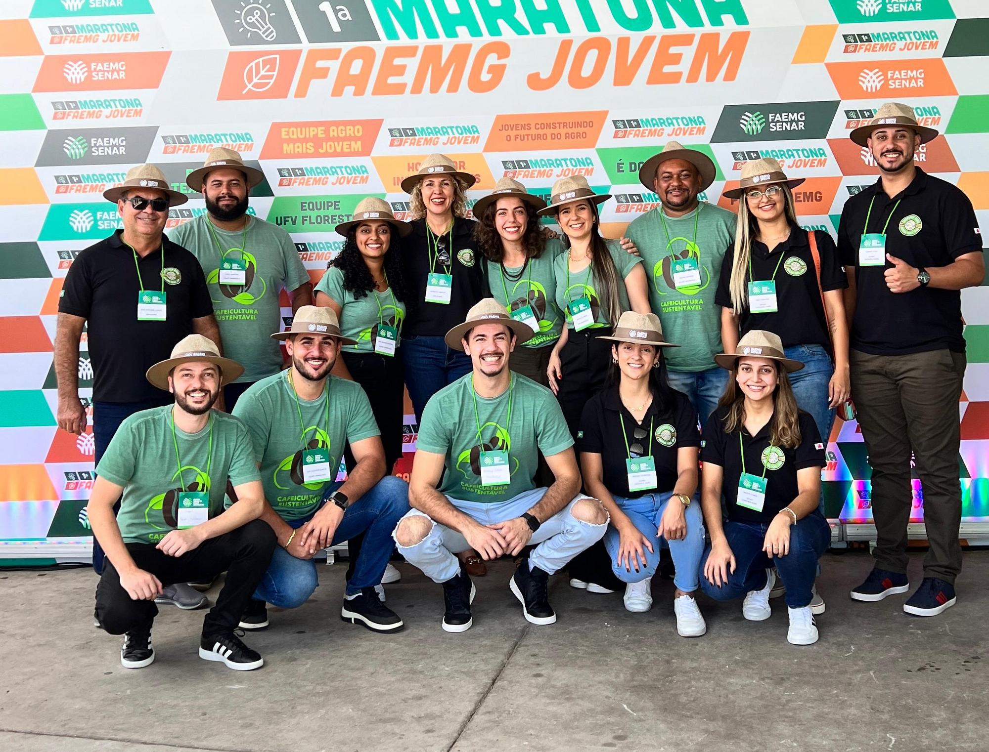 Equipe de Manhuaçu conquista terceiro lugar na Maratona Jovem Faemg