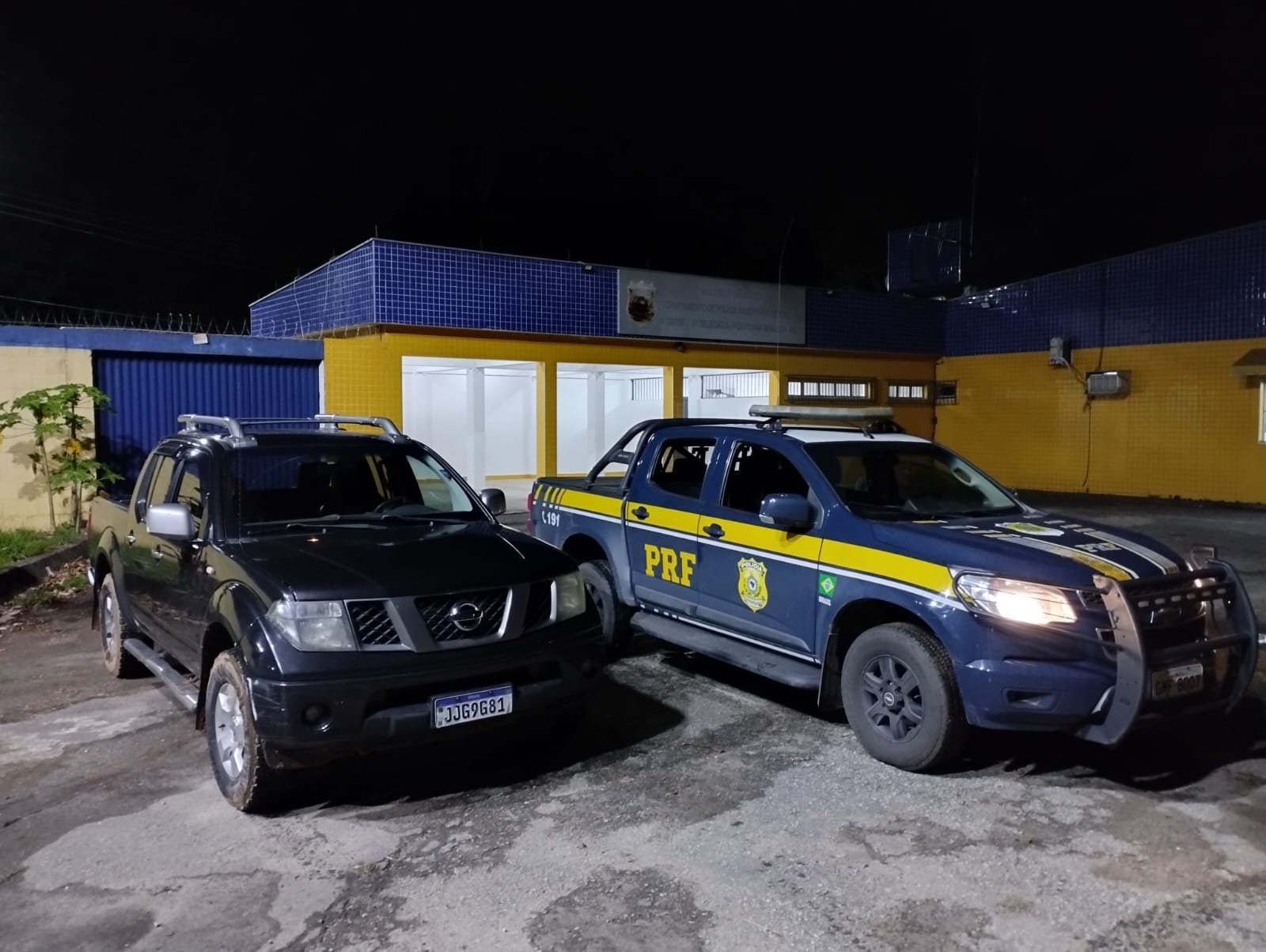 PRF apreende Nissan Frontier clonada em Manhuaçu