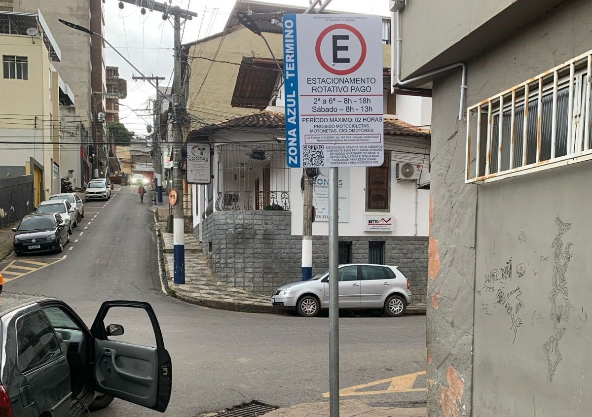 Estacionamento rotativo começa a funcionar nas ruas do centro em Manhuaçu